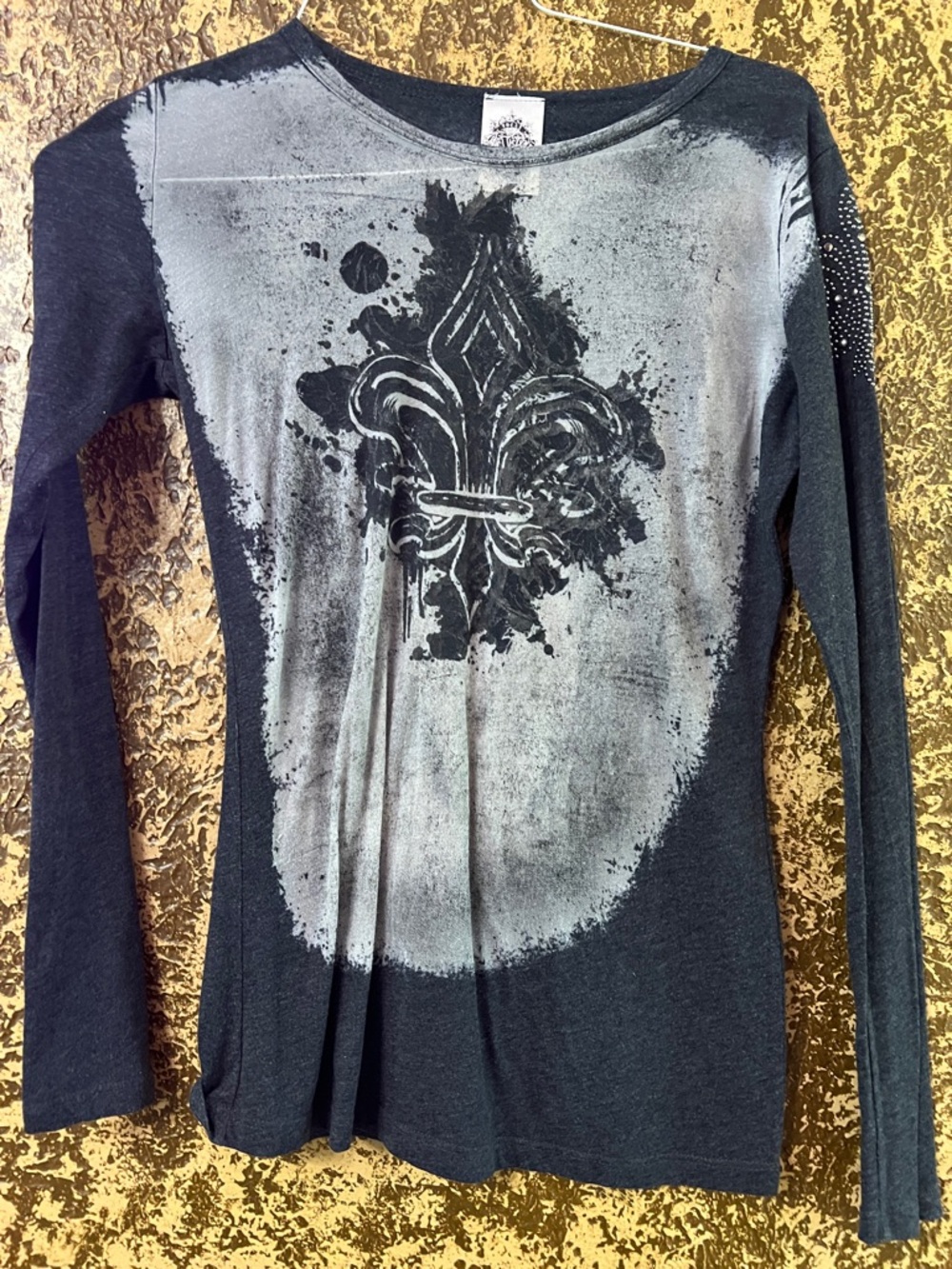 Vocal Women's Long Sleeve Tee in Black and Gray with Fleur-de-Lis Graphic